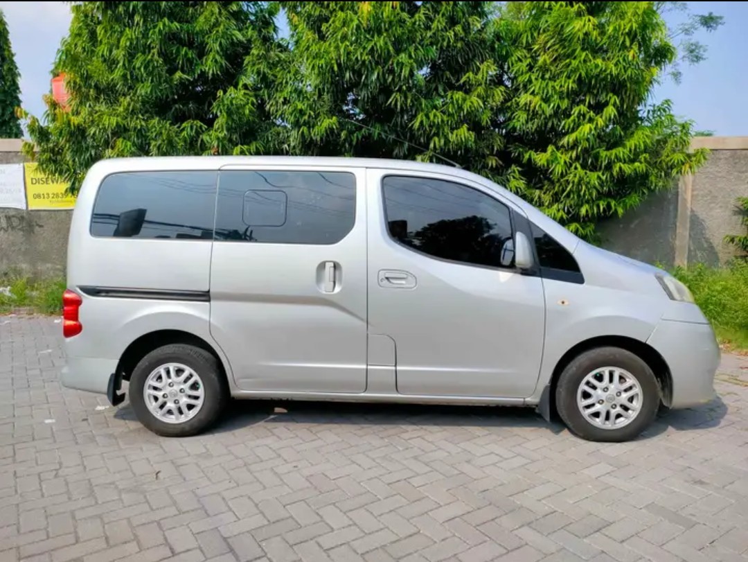 2014 Nissan Evalia SV M/T 2014 Nissan Evalia SV M/T