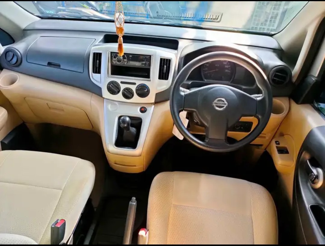 2014 Nissan Evalia SV M/T 2014 Nissan Evalia SV M/T