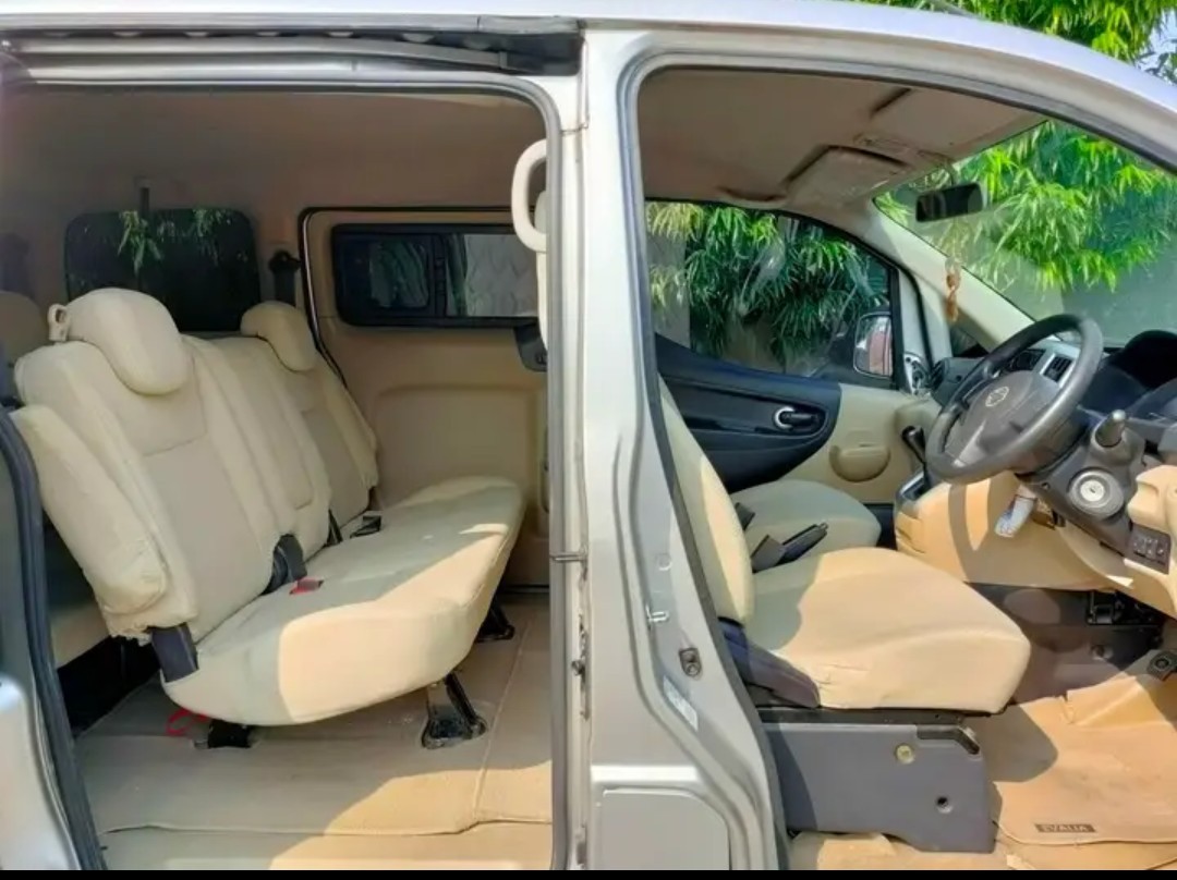 2014 Nissan Evalia SV M/T 2014 Nissan Evalia SV M/T