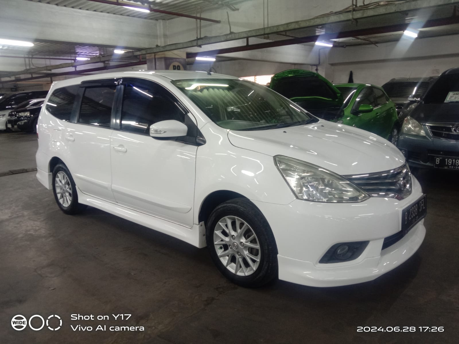 2015 Nissan Grand Livina Bekas 2015 Nissan Grand Livina Bekas