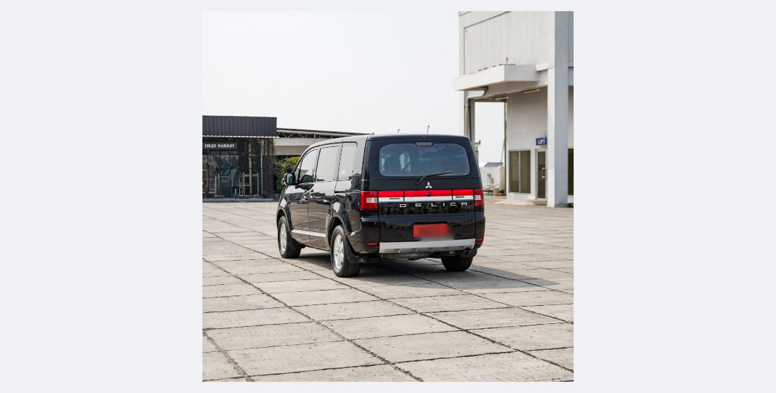 2015 Mitsubishi Delica 2015 Mitsubishi Delica