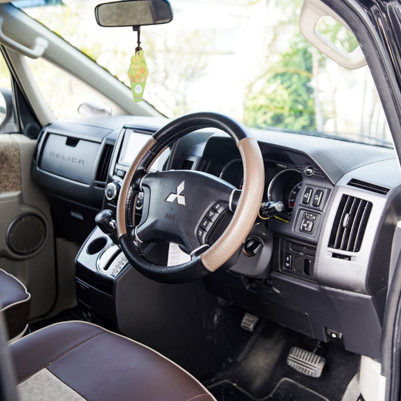 2015 Mitsubishi Delica 2015 Mitsubishi Delica