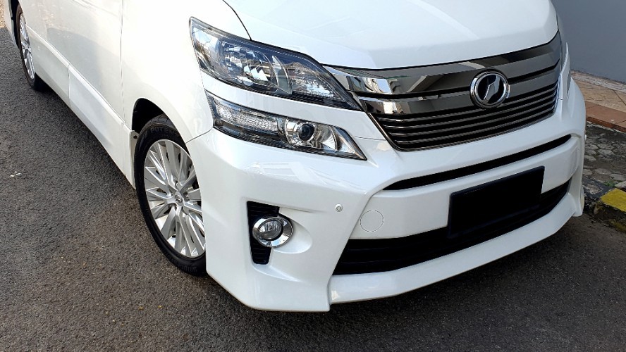 2013 Toyota Vellfire 2013 Toyota Vellfire