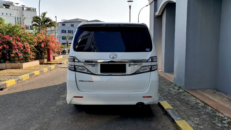 2013 Toyota Vellfire 2013 Toyota Vellfire