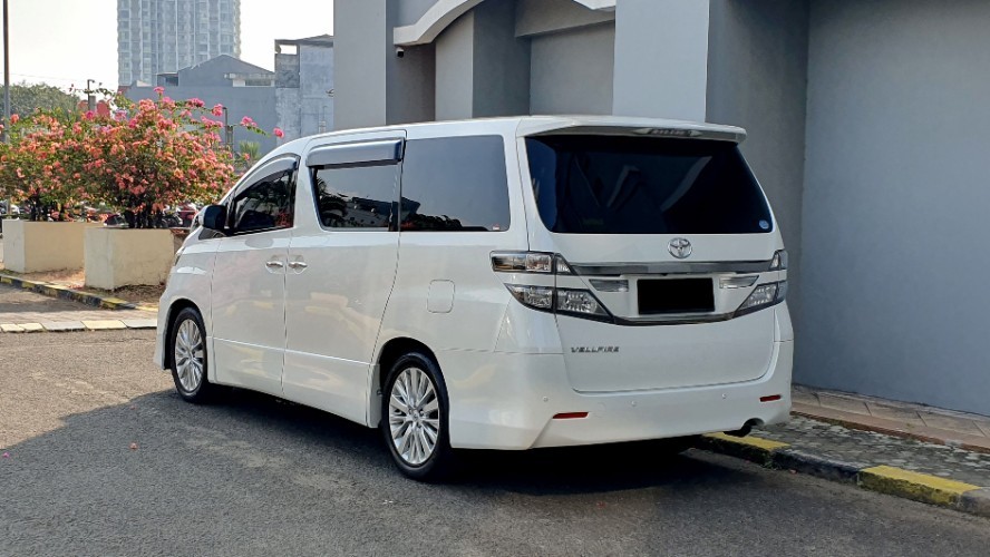 2013 Toyota Vellfire 2013 Toyota Vellfire