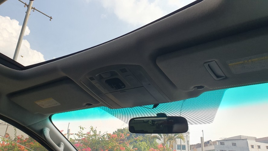 2013 Toyota Vellfire 2013 Toyota Vellfire