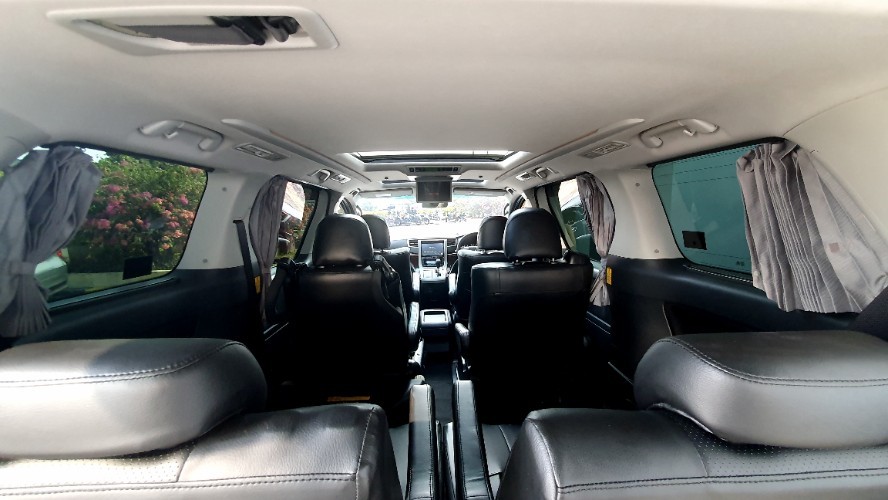 2013 Toyota Vellfire 2013 Toyota Vellfire