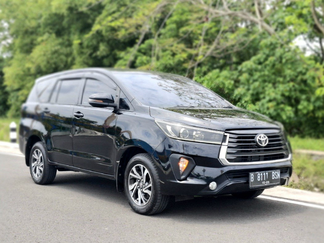 2020 Toyota Innova 2.4L V Diesel AT 2020 Toyota Innova 2.4L V Diesel AT