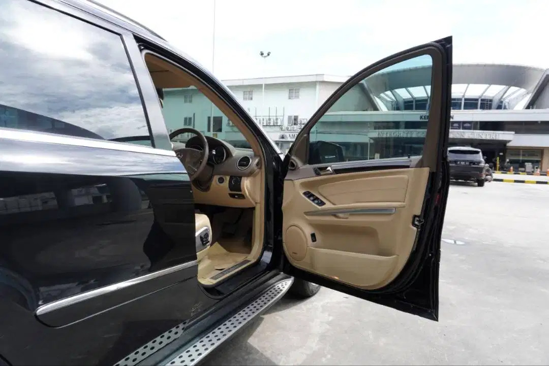 2010 Mercedes Benz ML-Class 2010 Mercedes Benz ML-Class