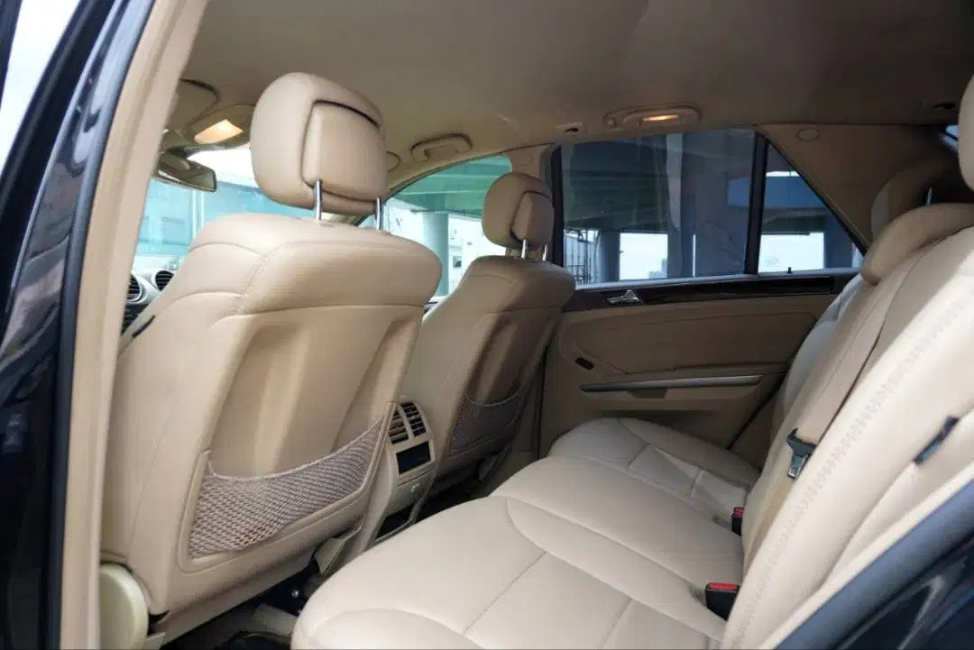 2010 Mercedes Benz ML-Class 2010 Mercedes Benz ML-Class