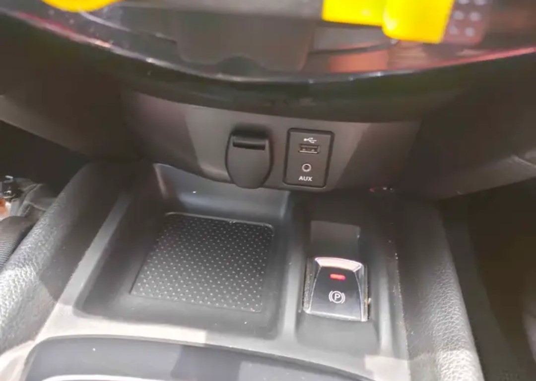 2014 Nissan X-Trail  2.0L 6MT 2014 Nissan X-Trail  2.0L 6MT