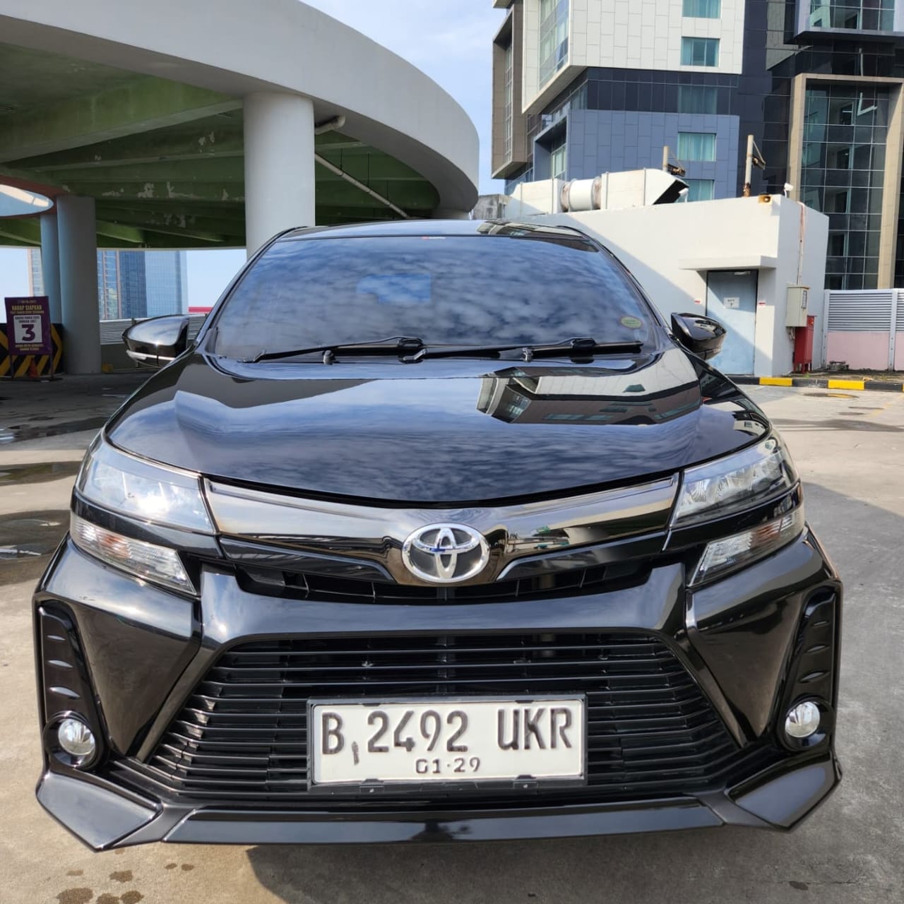 Second Hand 2018 Toyota Veloz Second Hand 2018 Toyota Veloz
