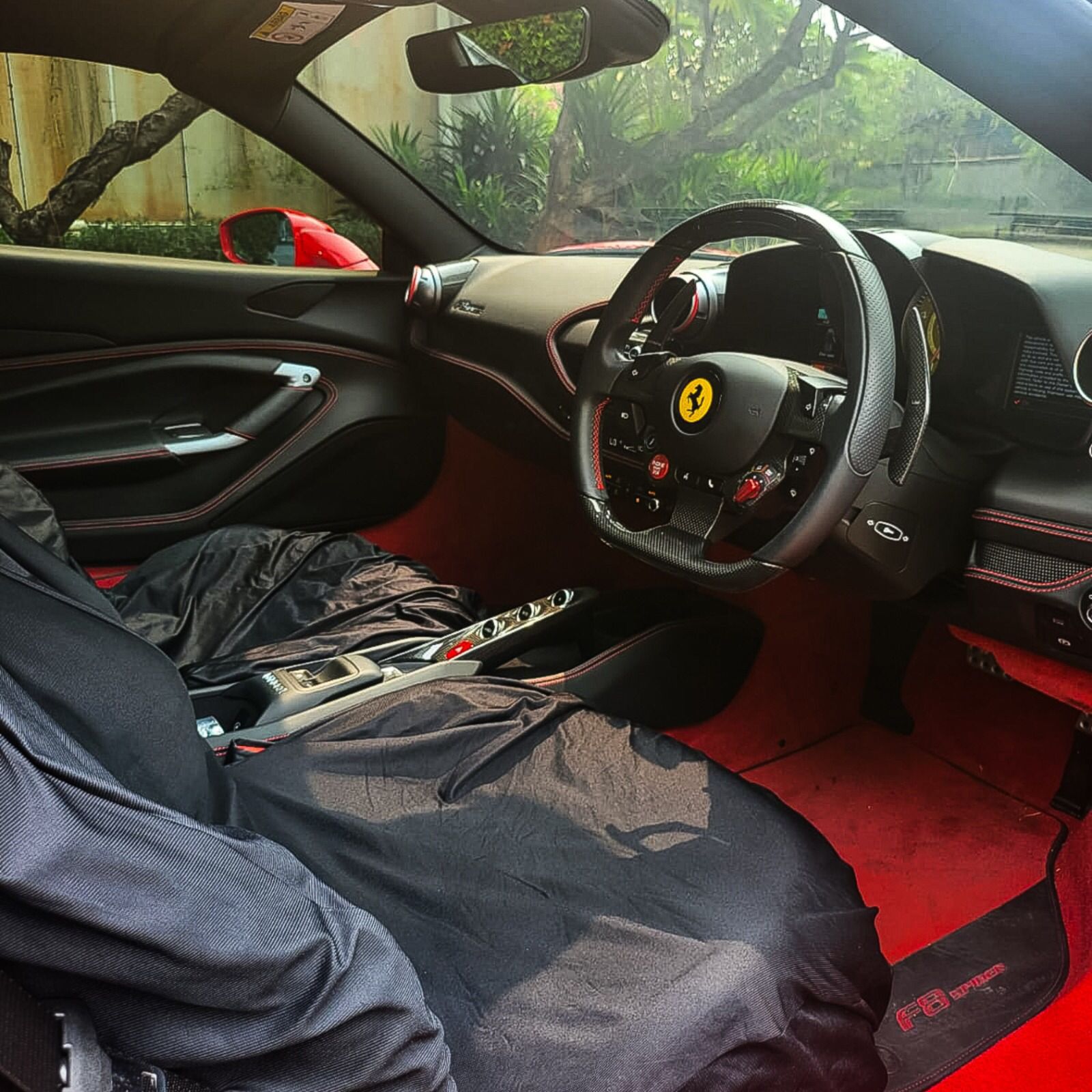 2022 Ferrari F8 Spider 3.9L V8 2022 Ferrari F8 Spider 3.9L V8