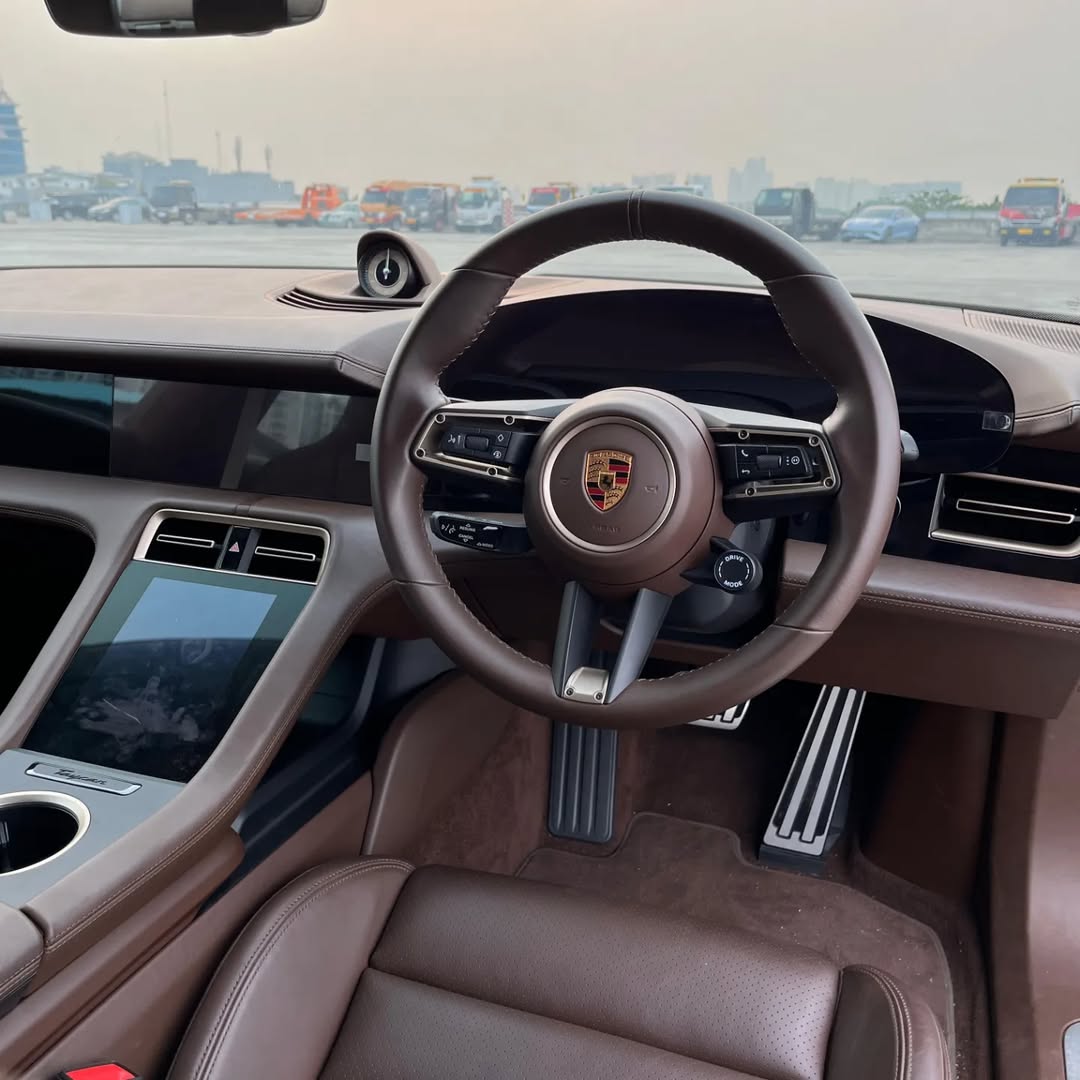 2022 Porsche Taycan Turbo 2022 Porsche Taycan Turbo