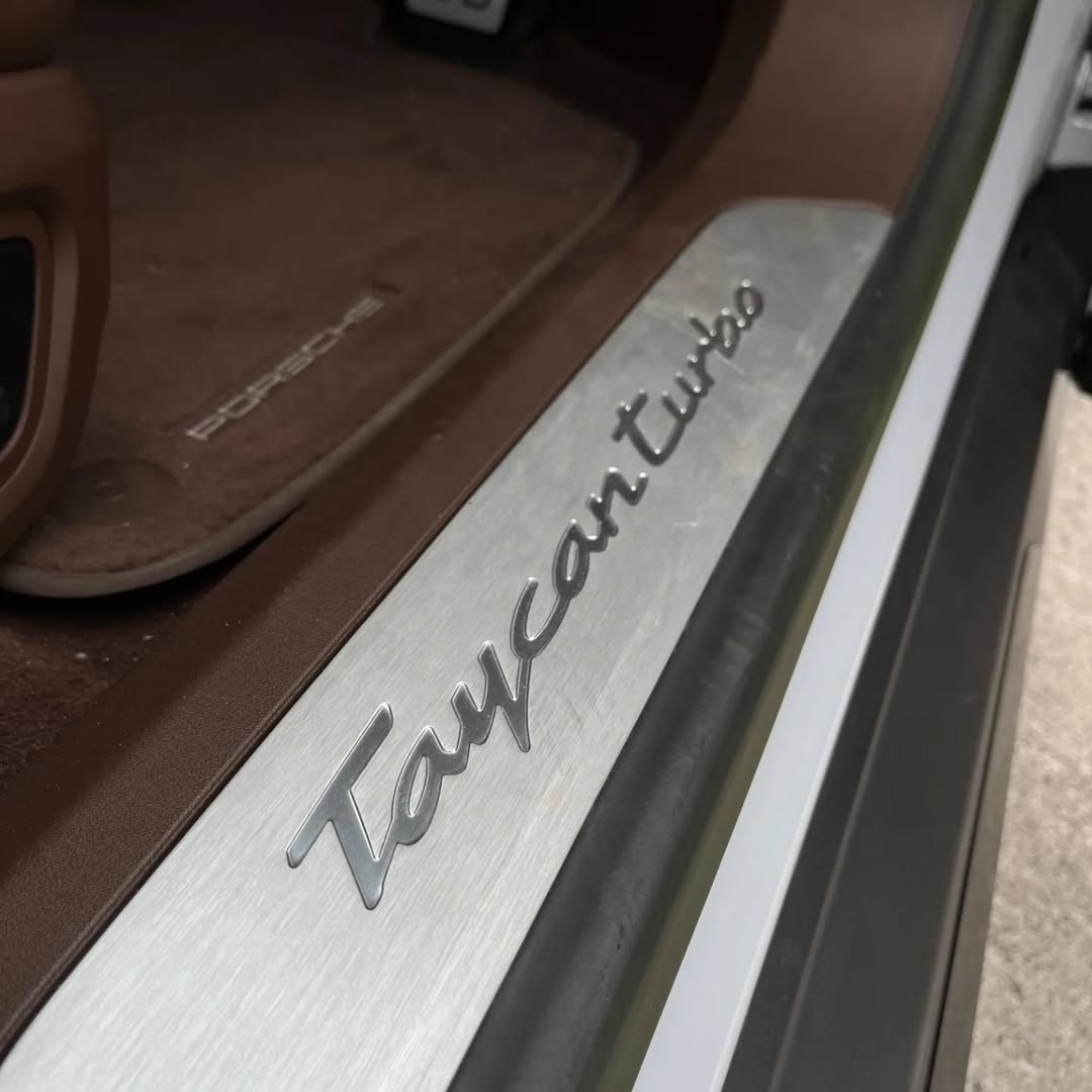 2022 Porsche Taycan Turbo 2022 Porsche Taycan Turbo