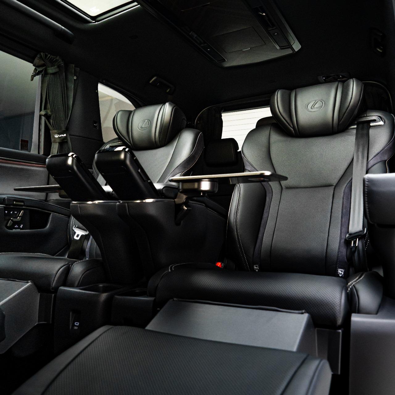 2024 Lexus LM  350 7 Seater 2024 Lexus LM  350 7 Seater