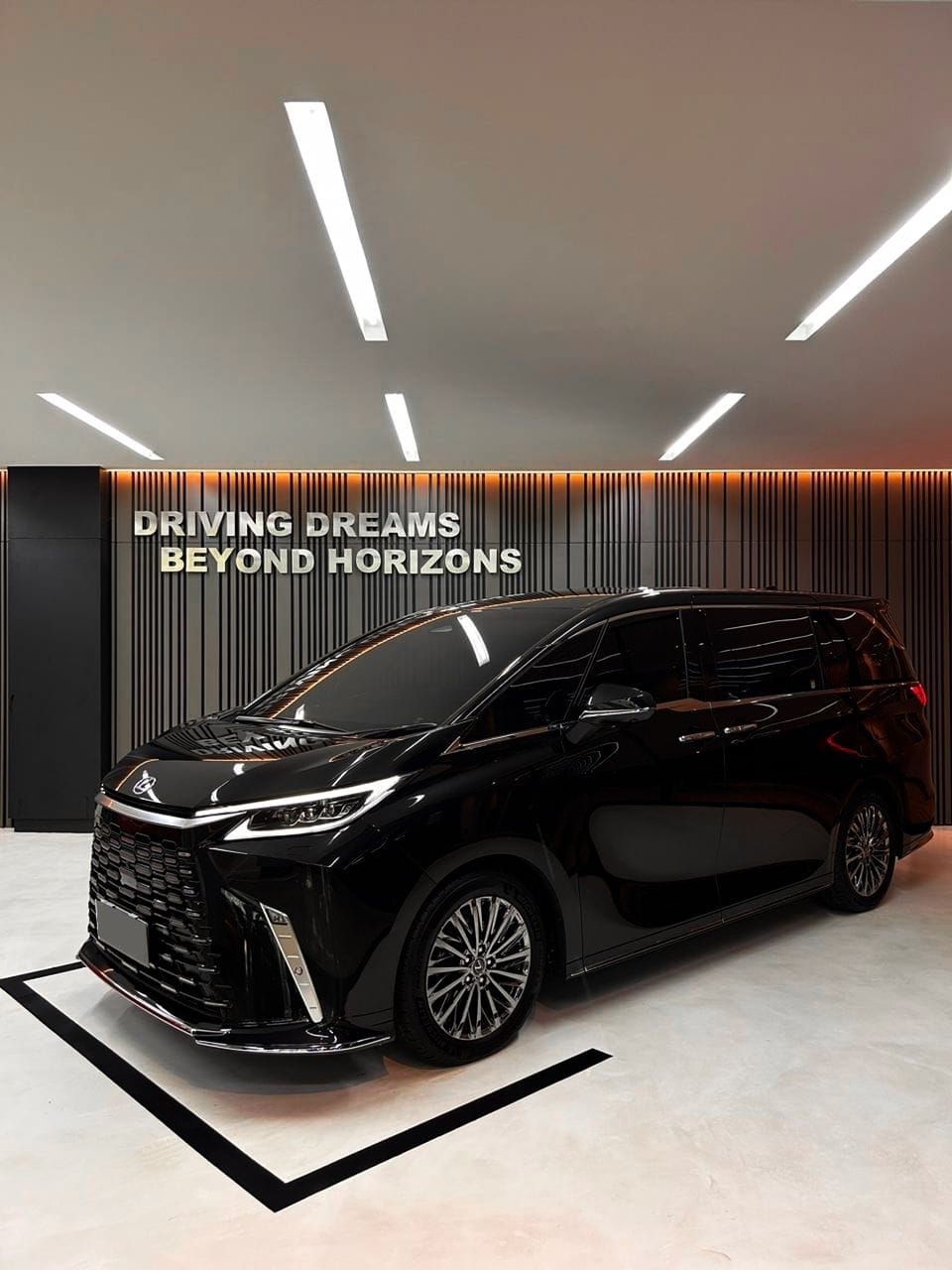 2024 Lexus LM 350h 7-Seater 2024 Lexus LM 350h 7-Seater