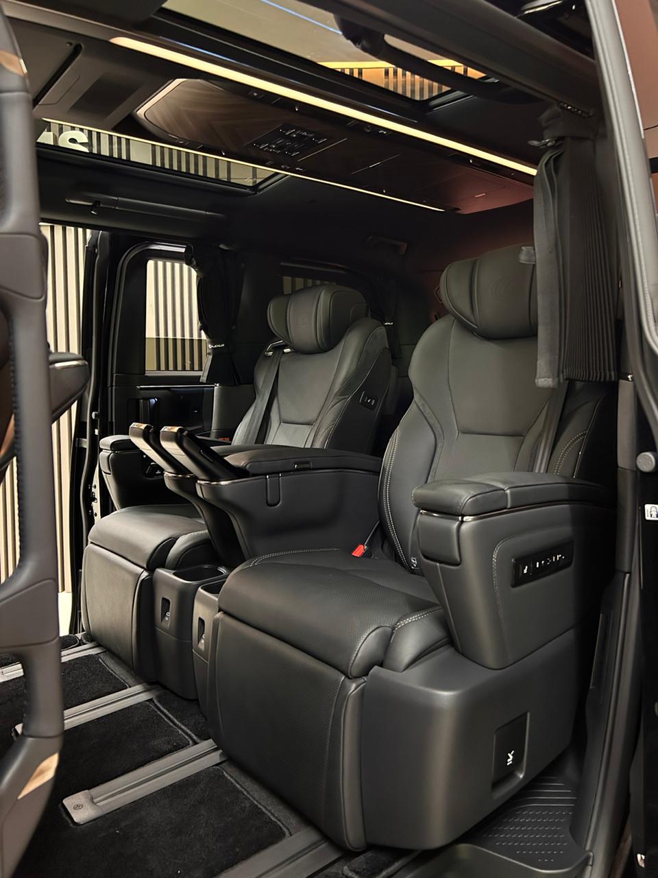 2024 Lexus LM 350h 7-Seater 2024 Lexus LM 350h 7-Seater