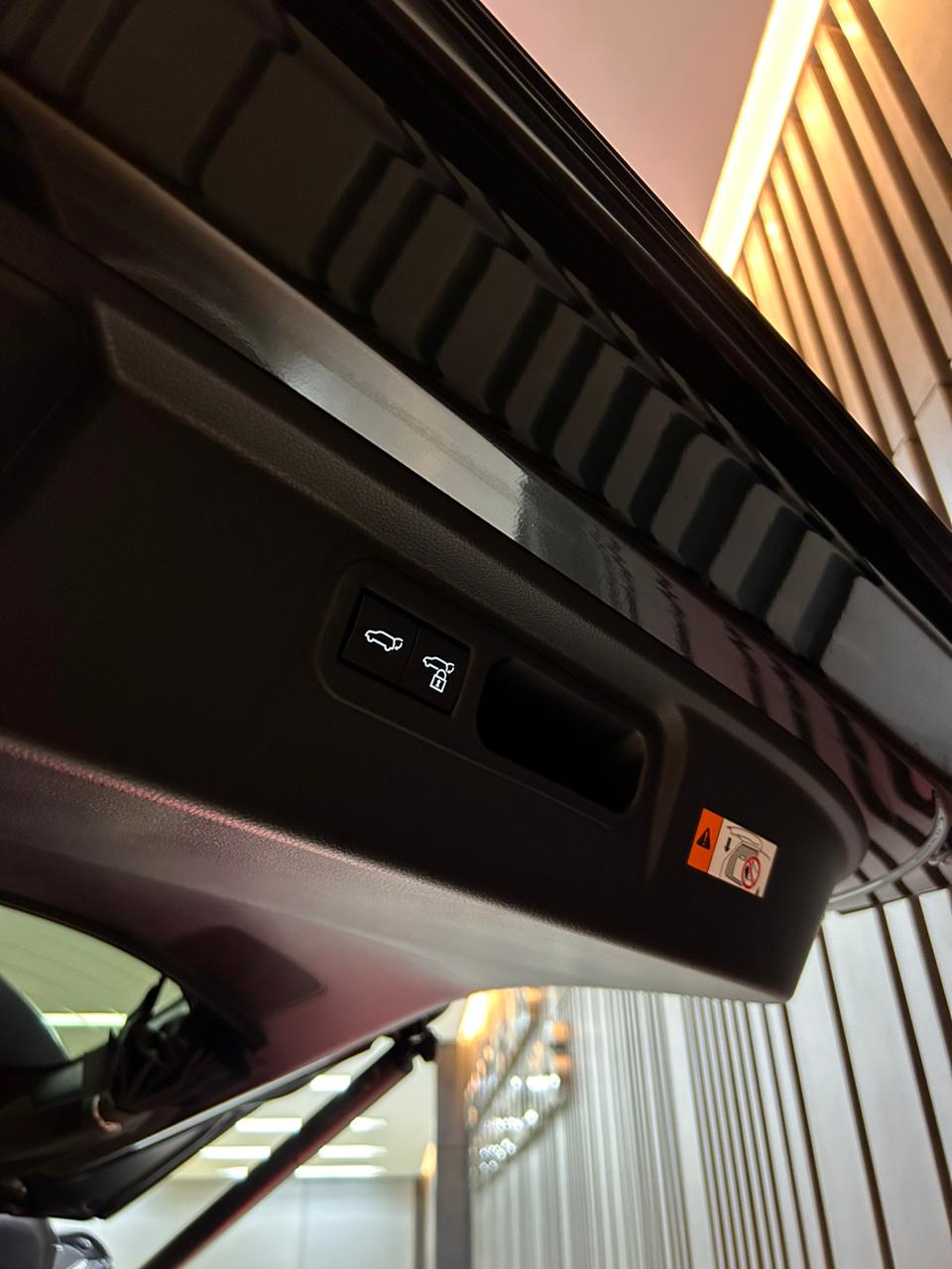 2024 Lexus LM 350h 7-Seater 2024 Lexus LM 350h 7-Seater