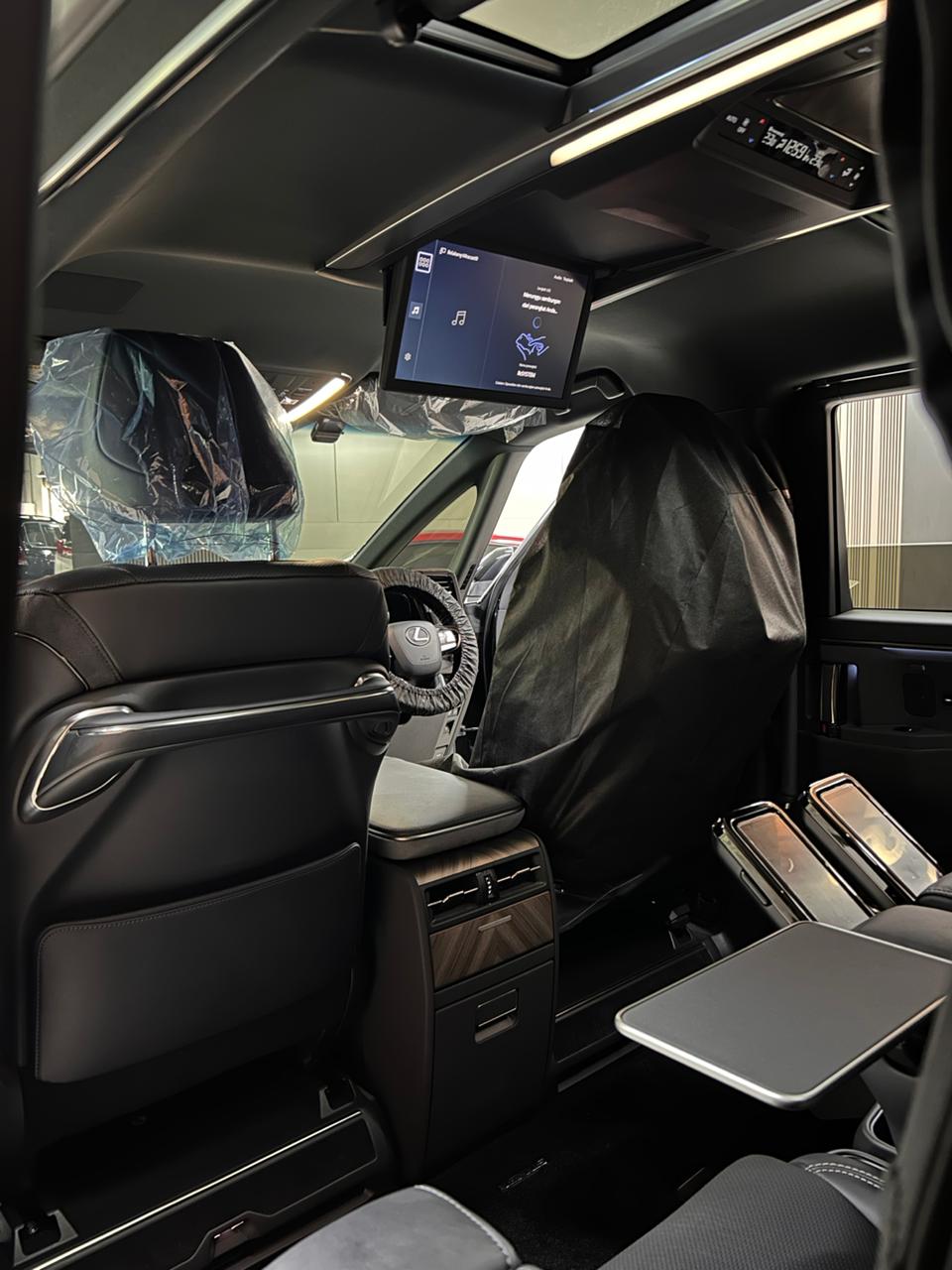 2024 Lexus LM 350h 7-Seater 2024 Lexus LM 350h 7-Seater