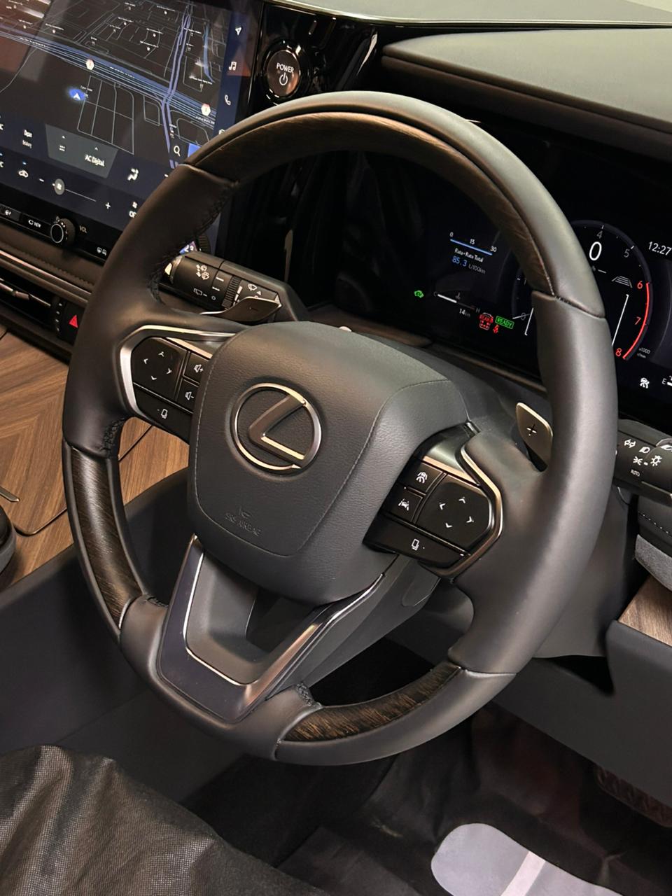 2024 Lexus LM 350h 7-Seater 2024 Lexus LM 350h 7-Seater