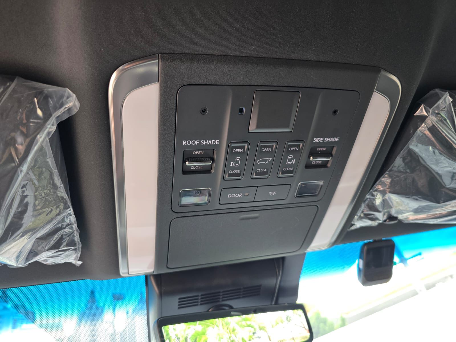 2024 Lexus LM 350h 7-Seater 2024 Lexus LM 350h 7-Seater