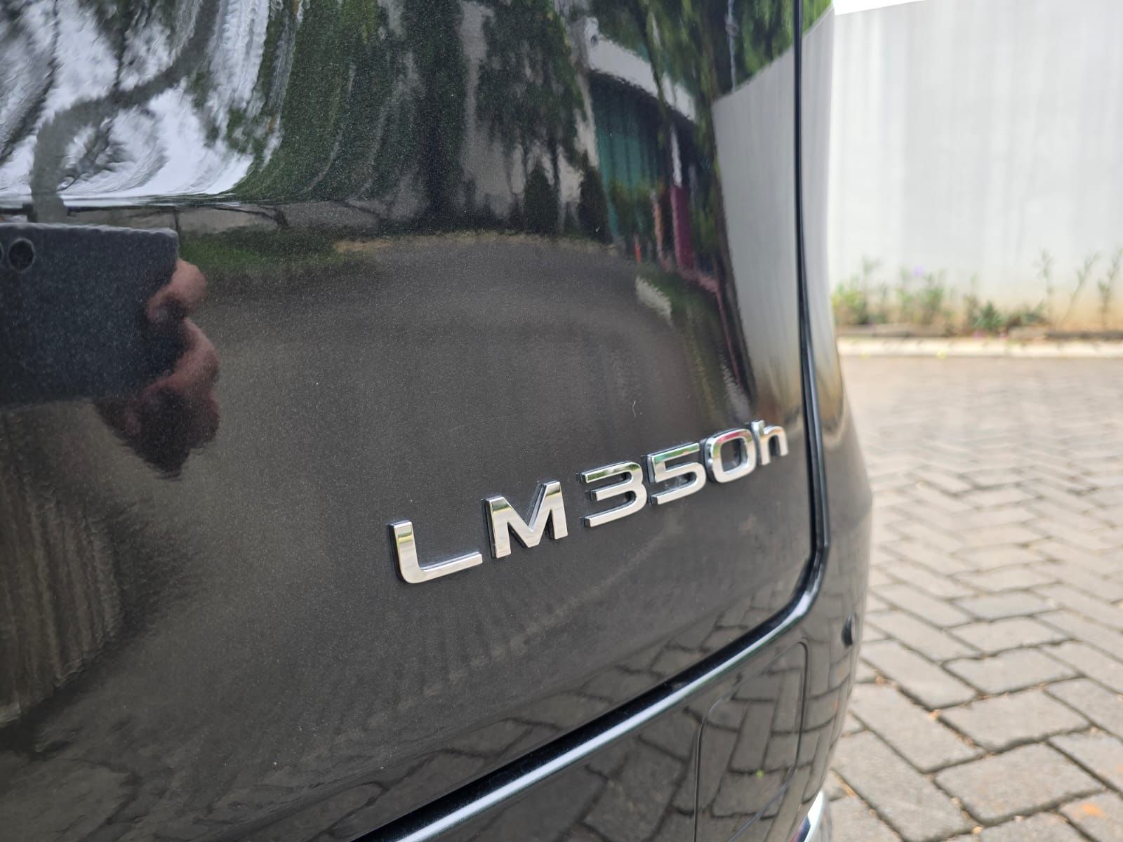 2024 Lexus LM 350h 7-Seater 2024 Lexus LM 350h 7-Seater