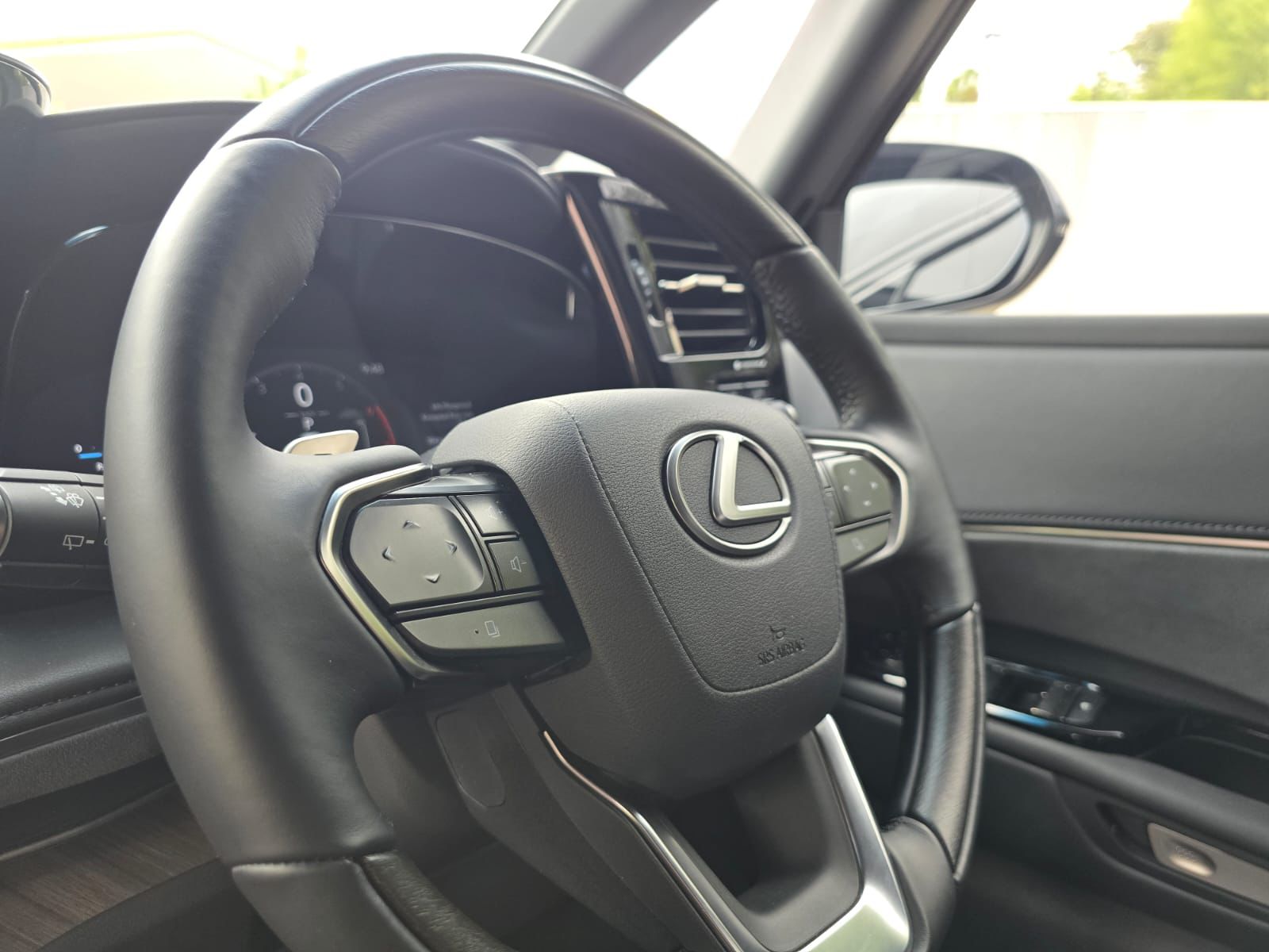 2024 Lexus LM 350h 7-Seater 2024 Lexus LM 350h 7-Seater