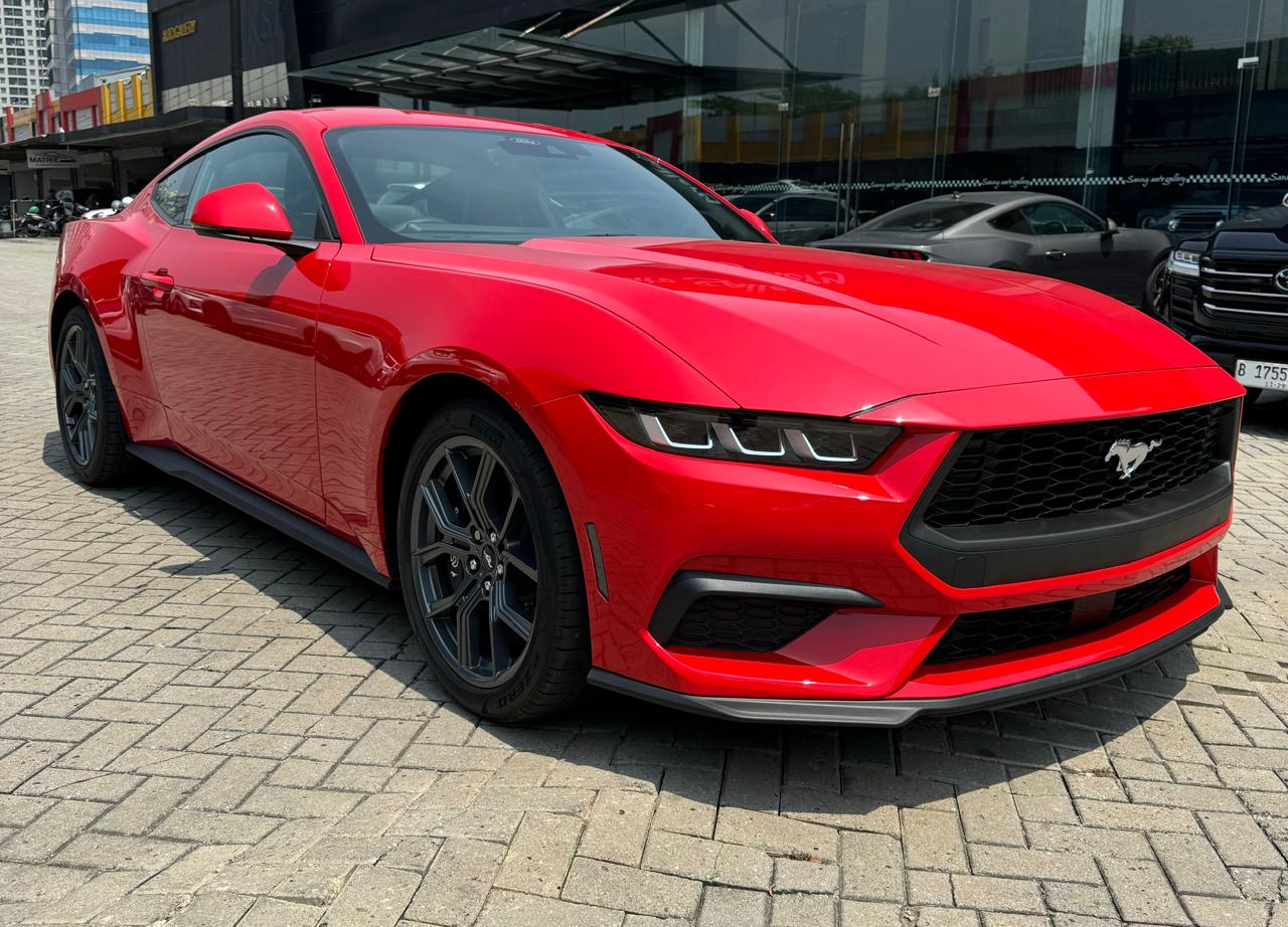 Second Hand 2024 Ford Mustang  2.3 ECOBOOST FASTBACK MT Second Hand 2024 Ford Mustang  2.3 ECOBOOST FASTBACK MT