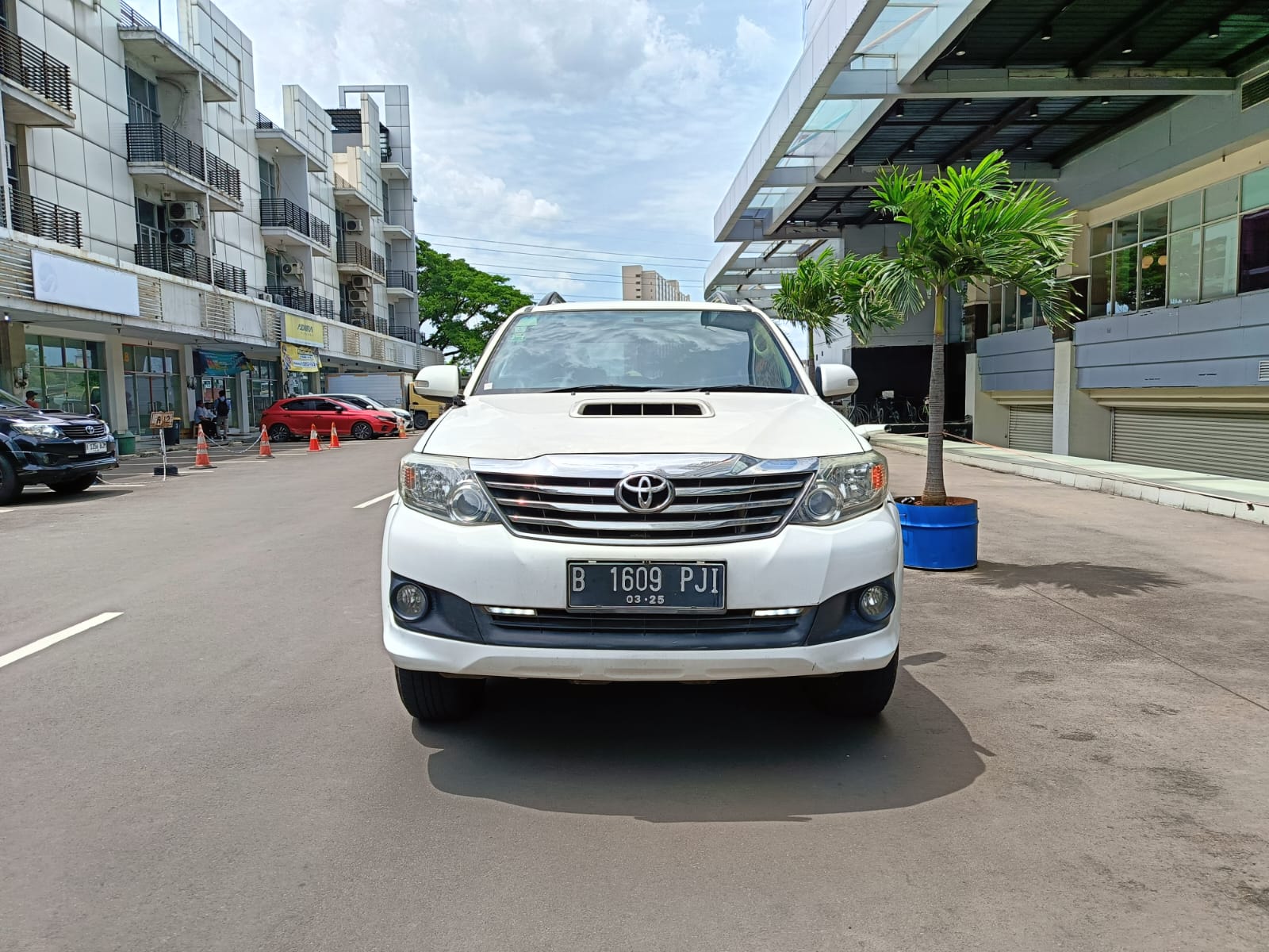 2014 Toyota Fortuner  Bekas 2014 Toyota Fortuner  Bekas