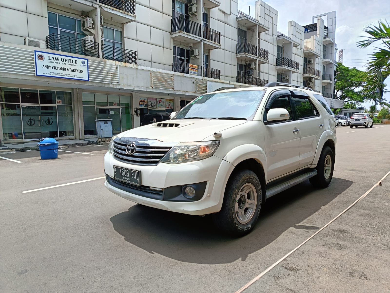 2014 Toyota Fortuner  2.5 G A/T 2014 Toyota Fortuner  2.5 G A/T
