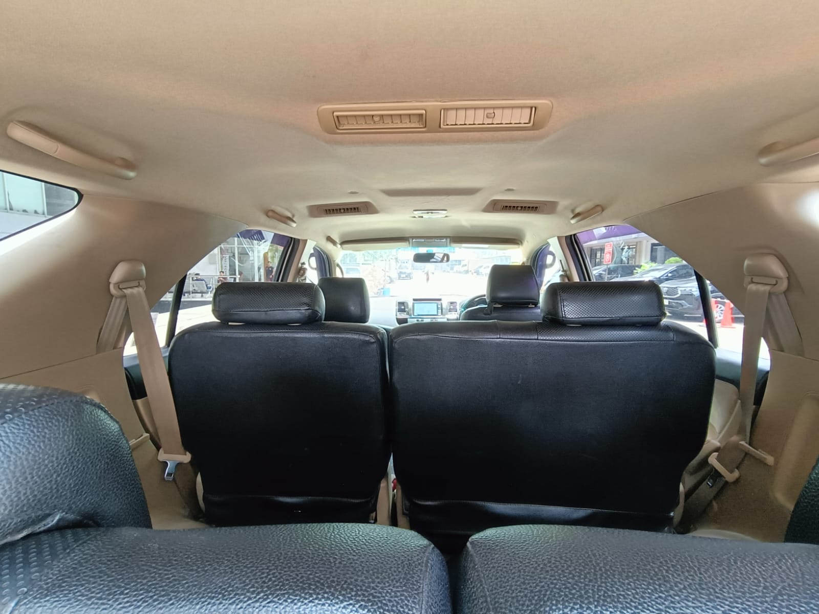 2014 Toyota Fortuner  2.5 G A/T 2014 Toyota Fortuner  2.5 G A/T