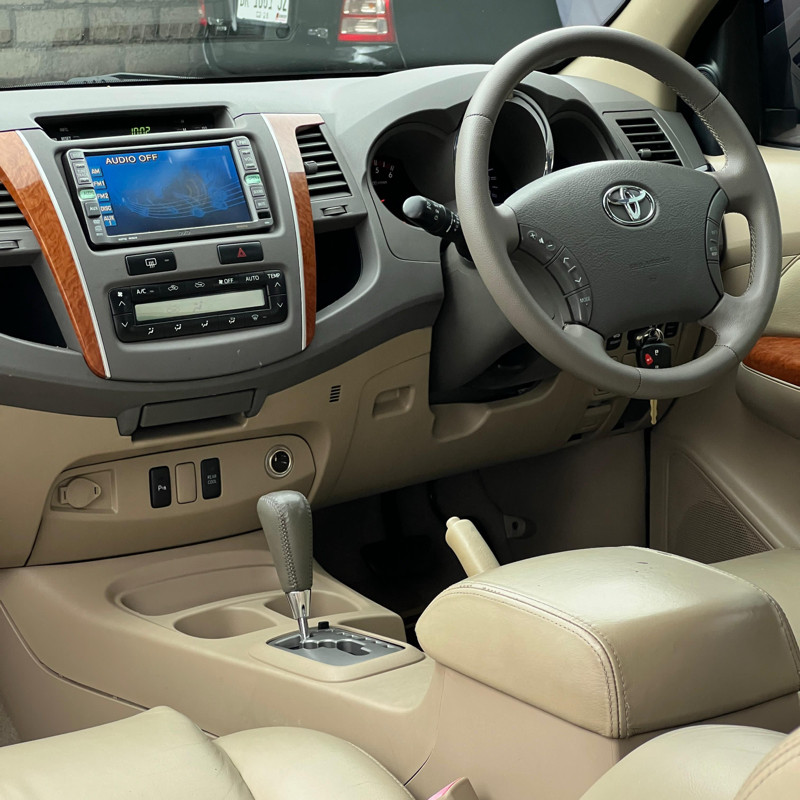 2010 Toyota Fortuner 2010 Toyota Fortuner