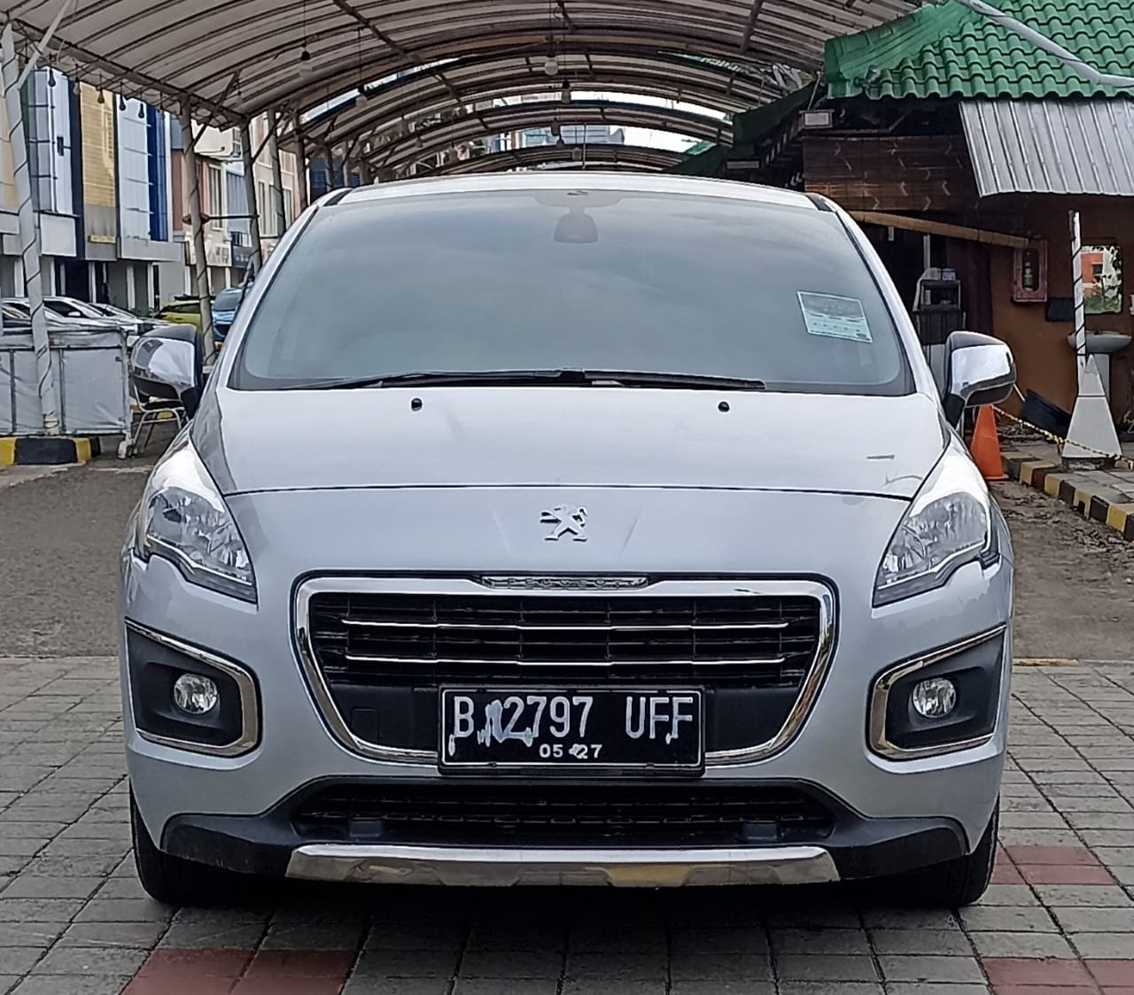 Second Hand 2015 Peugeot 3008  1.6 AT TRIPTONIC Second Hand 2015 Peugeot 3008  1.6 AT TRIPTONIC