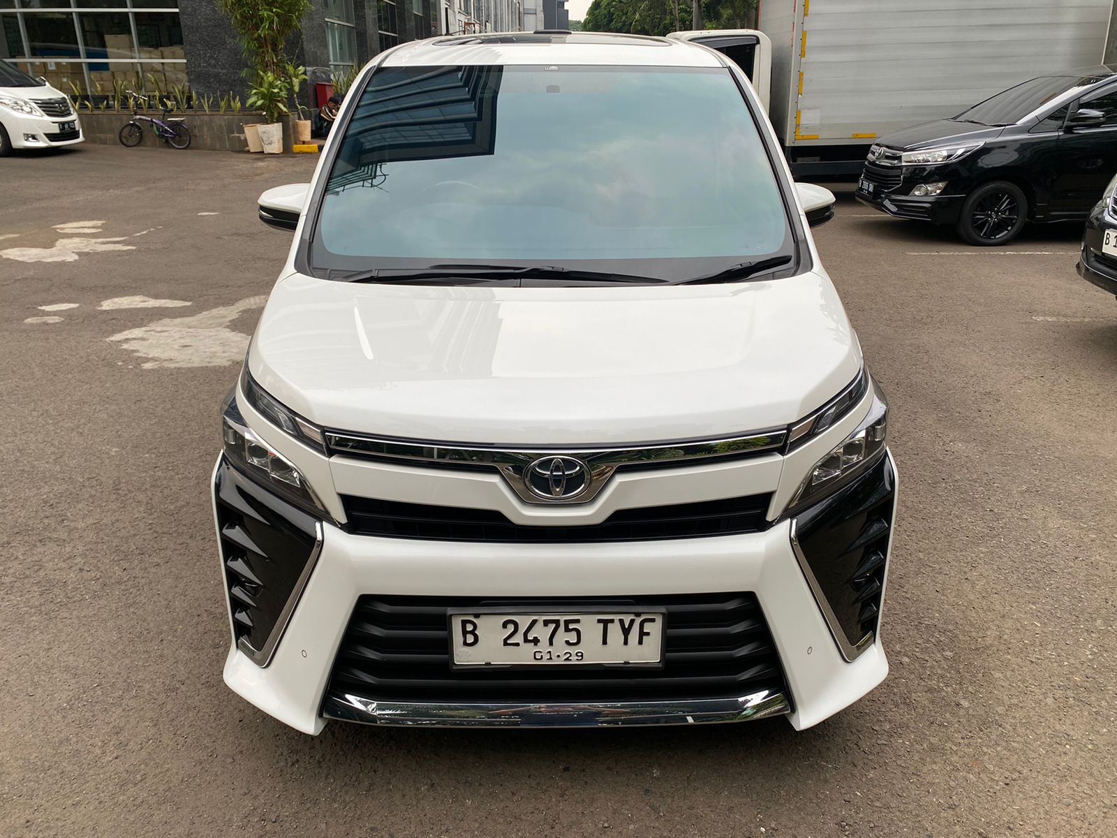 Second Hand 2018 Toyota Voxy Second Hand 2018 Toyota Voxy