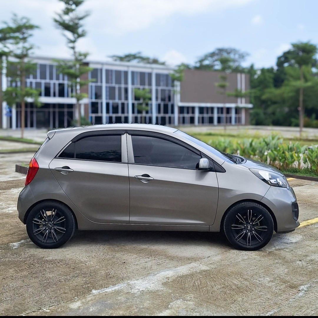 2014 Kia Picanto Morning 1.0 M/T 2014 Kia Picanto Morning 1.0 M/T