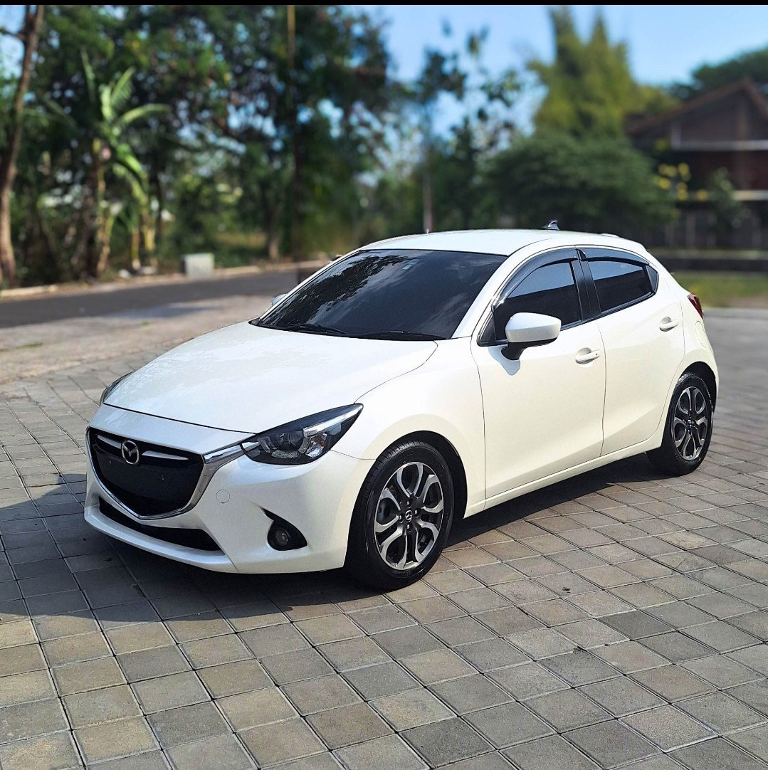 2016 Mazda 2 Hatchback GT 1.5L AT 2016 Mazda 2 Hatchback GT 1.5L AT