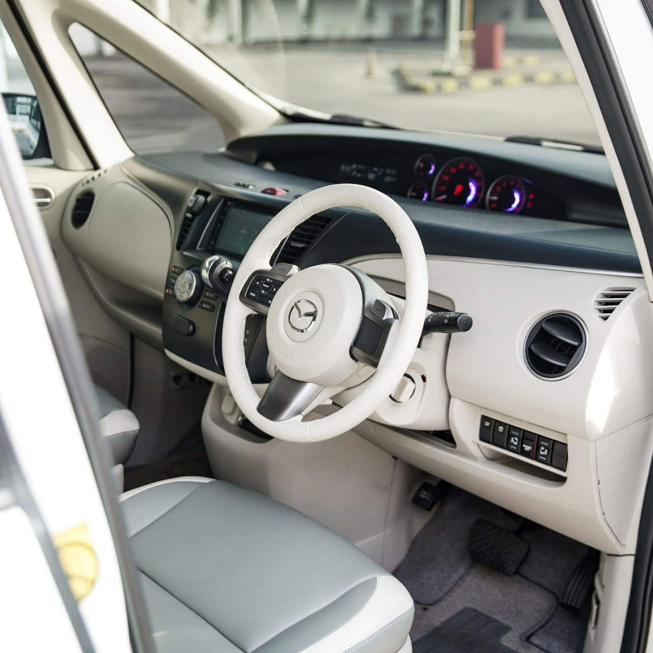 2017 Mazda Biante 2017 Mazda Biante