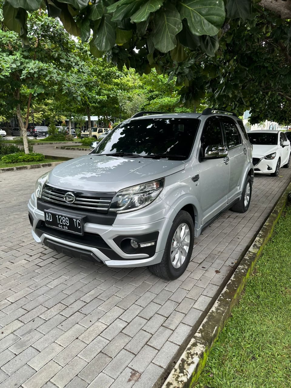 2016 Daihatsu Terios  R AT Adventure 2016 Daihatsu Terios  R AT Adventure