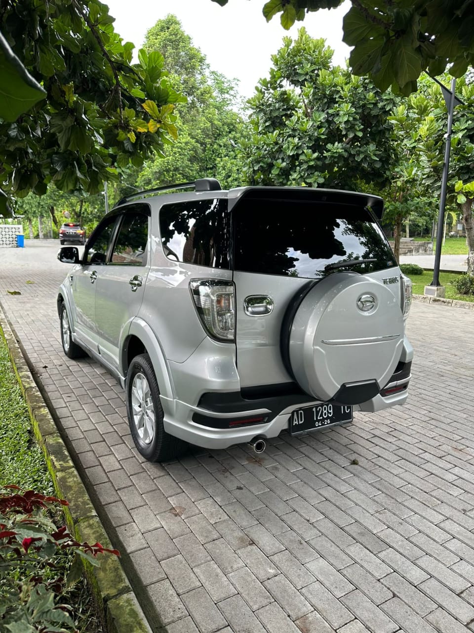 2016 Daihatsu Terios  R AT Adventure 2016 Daihatsu Terios  R AT Adventure