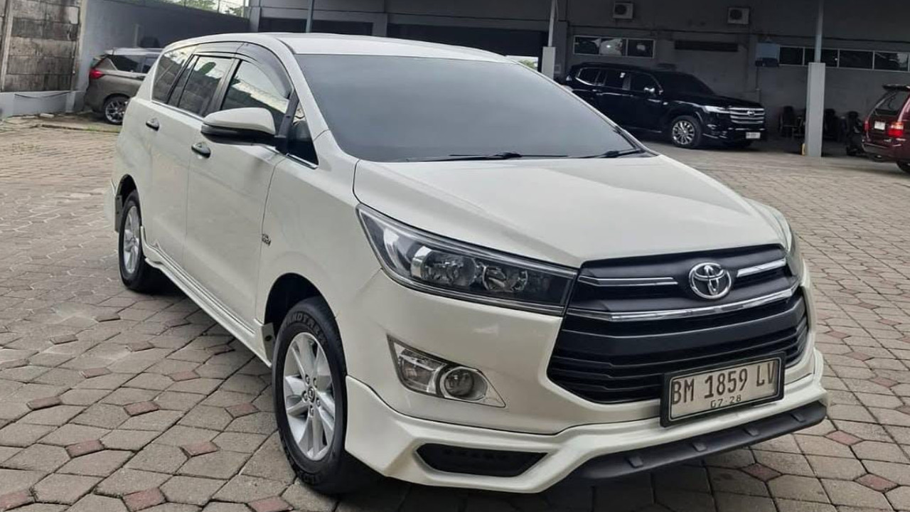 2018 Toyota Kijang Innova 2.0 G AT 2018 Toyota Kijang Innova 2.0 G AT