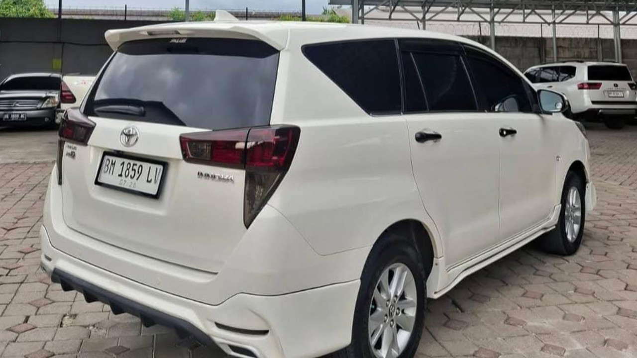 2018 Toyota Kijang Innova 2.0 G AT 2018 Toyota Kijang Innova 2.0 G AT