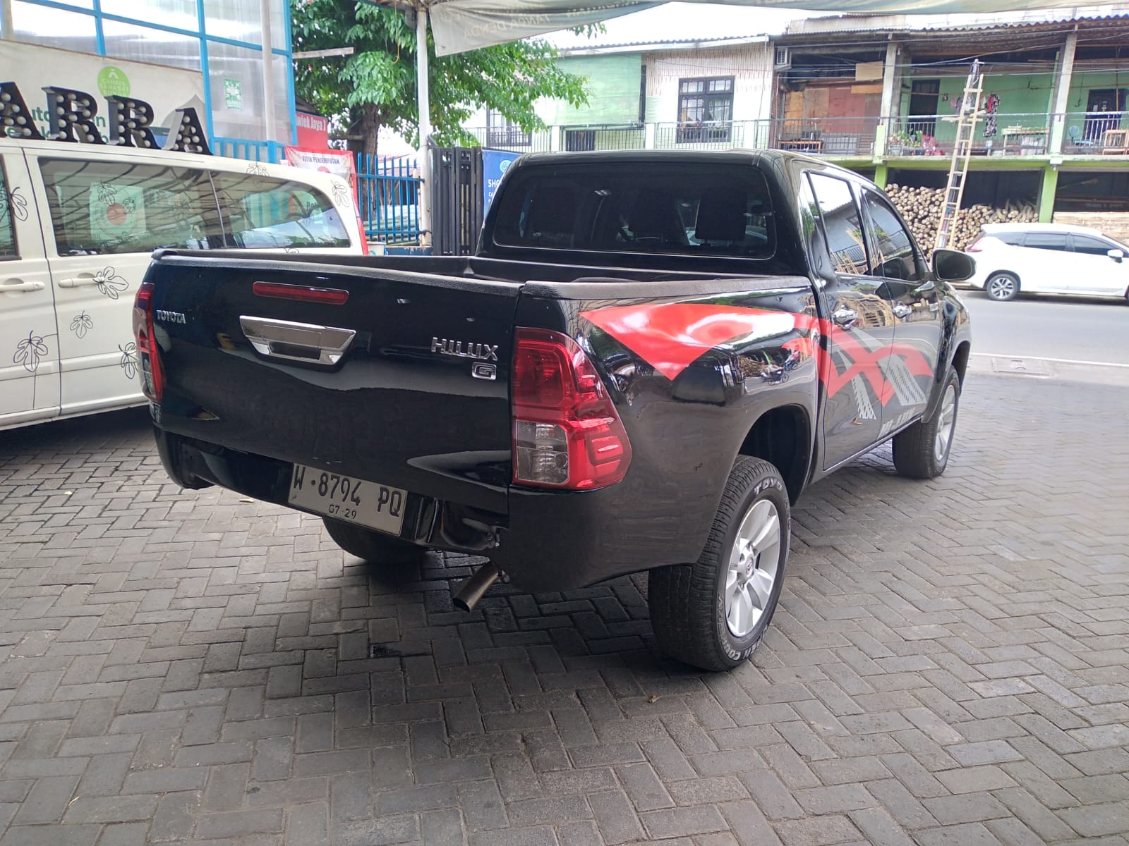 2017 Toyota Hilux Double Cabin G 2.5L MT 2017 Toyota Hilux Double Cabin G 2.5L MT