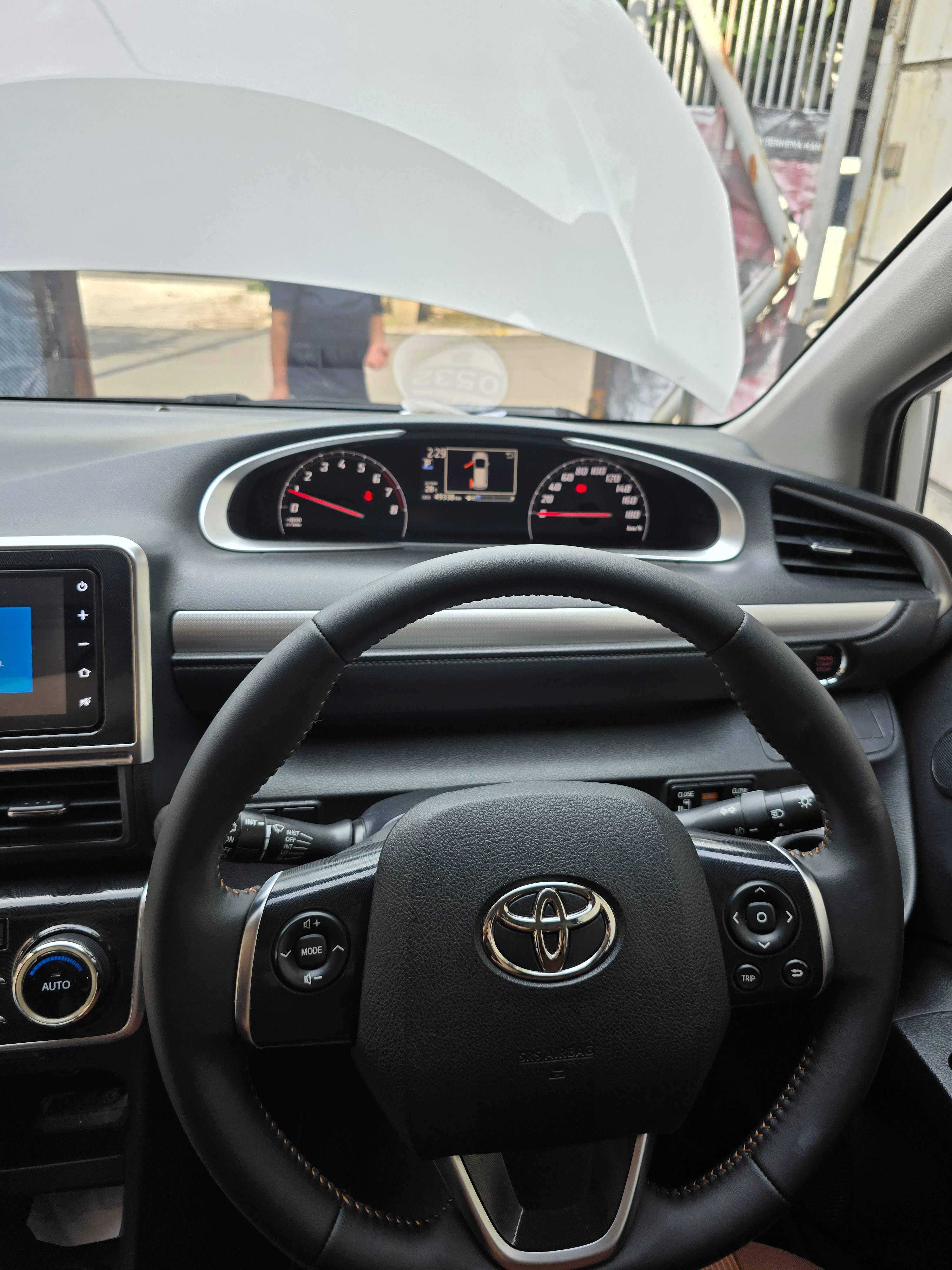 2017 Toyota Sienta 2017 Toyota Sienta