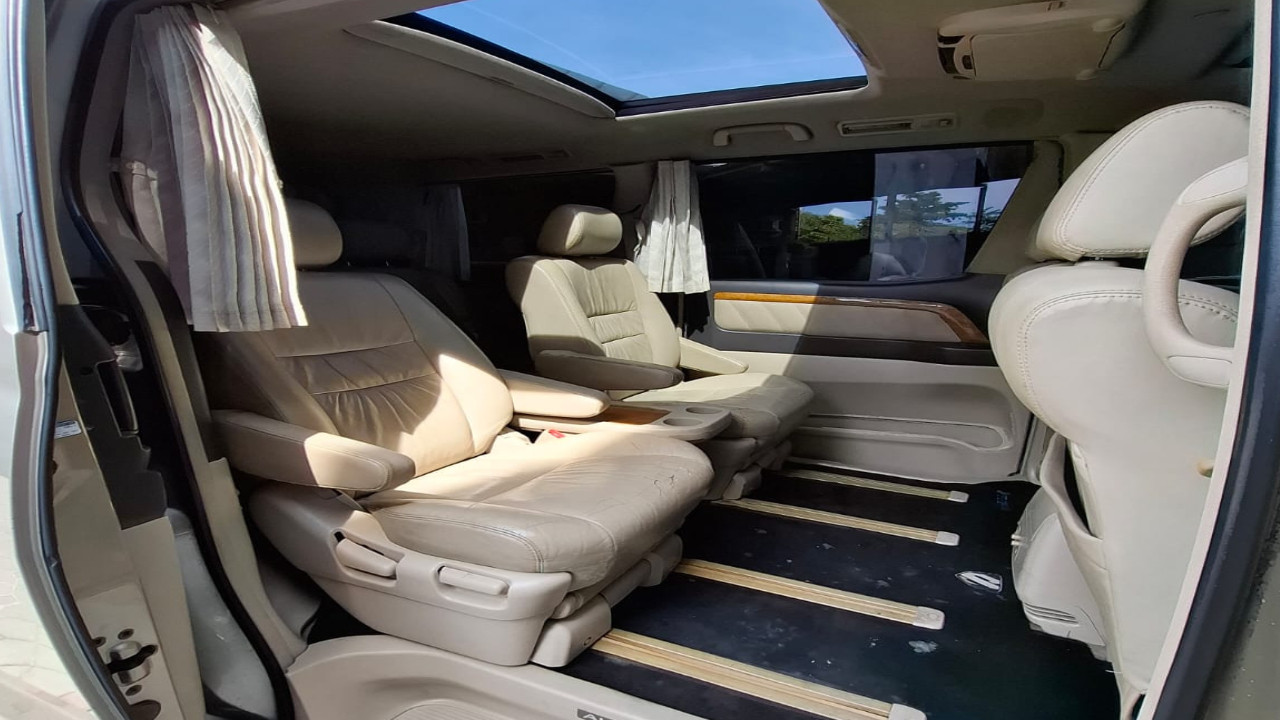 2006 Toyota Alphard 2006 Toyota Alphard