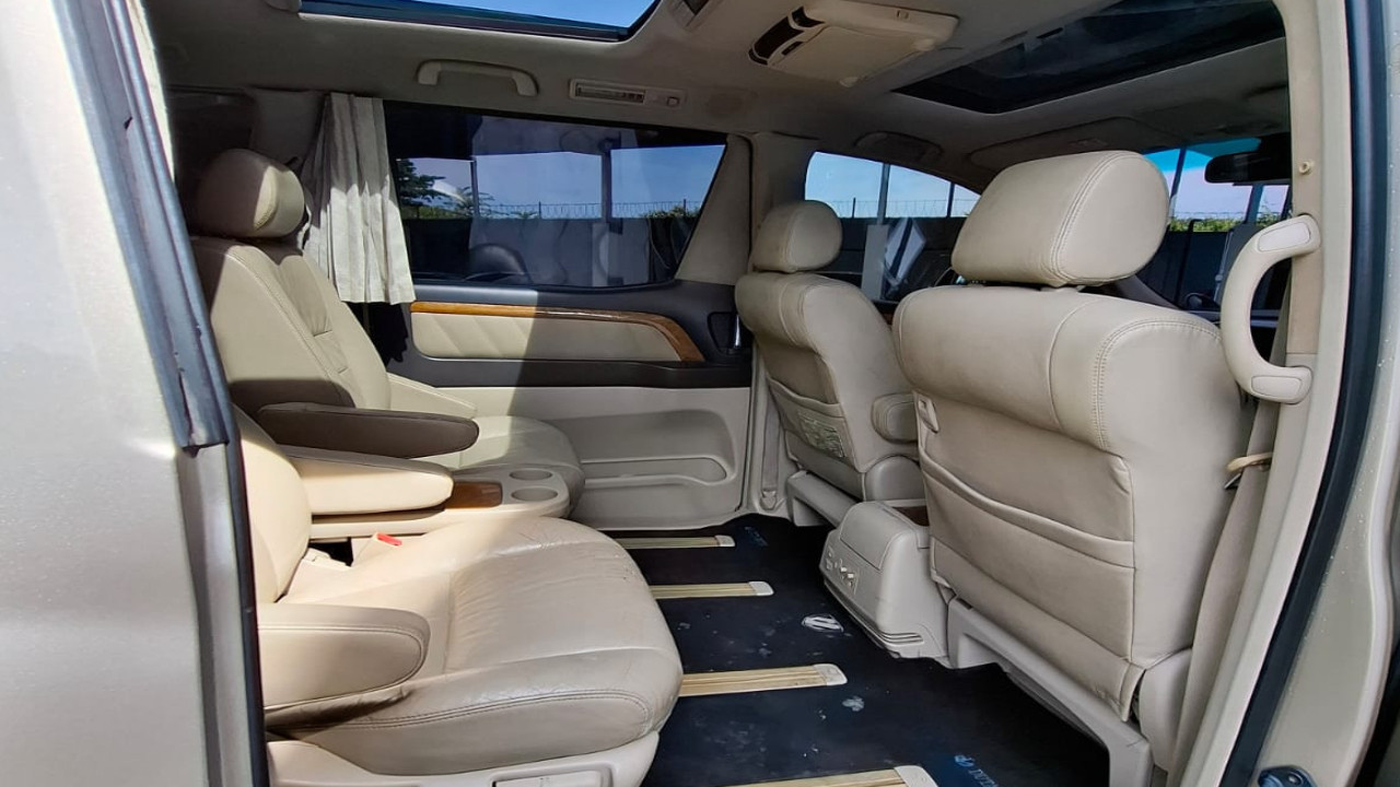 2006 Toyota Alphard 2006 Toyota Alphard