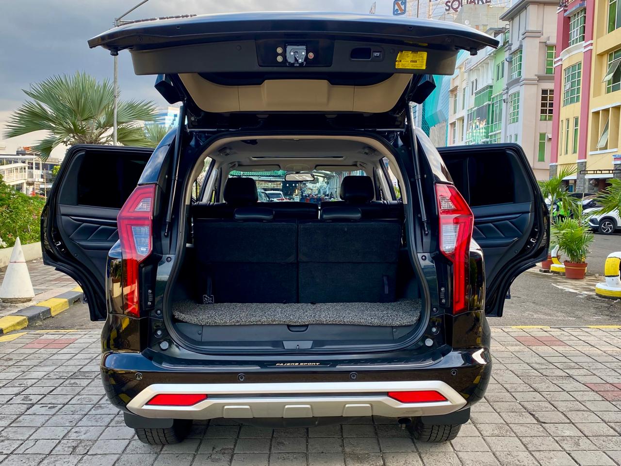 2021 Mitsubishi Pajero 2021 Mitsubishi Pajero