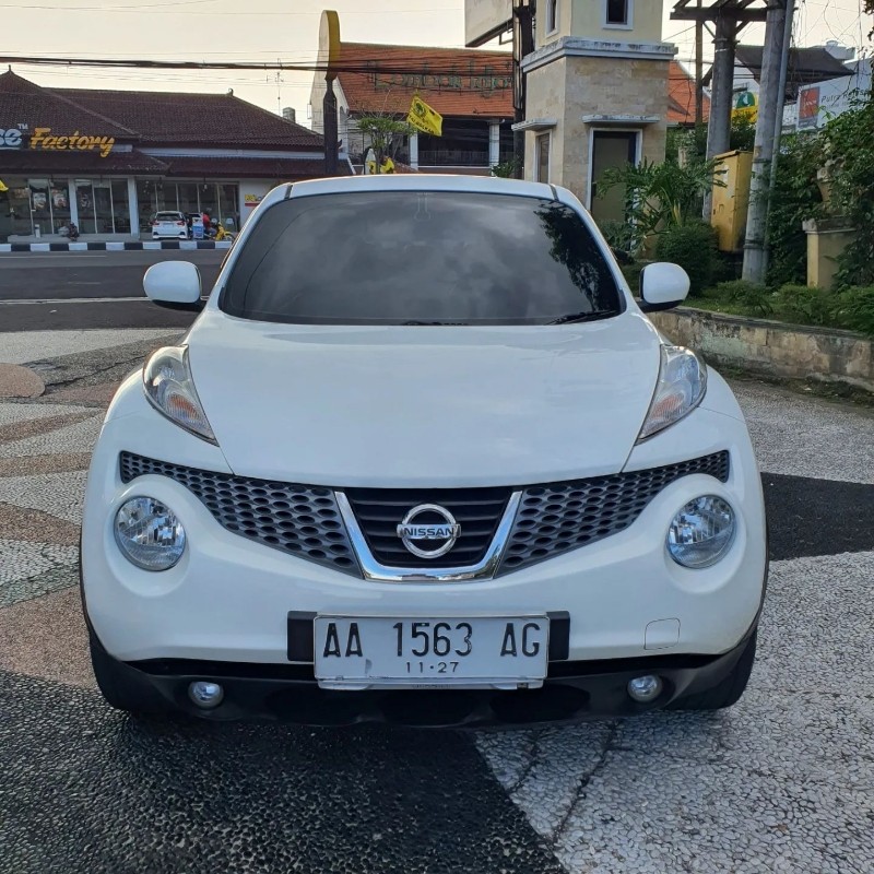 2013 Nissan Juke 1.5L CVT RX RED INTERIOR