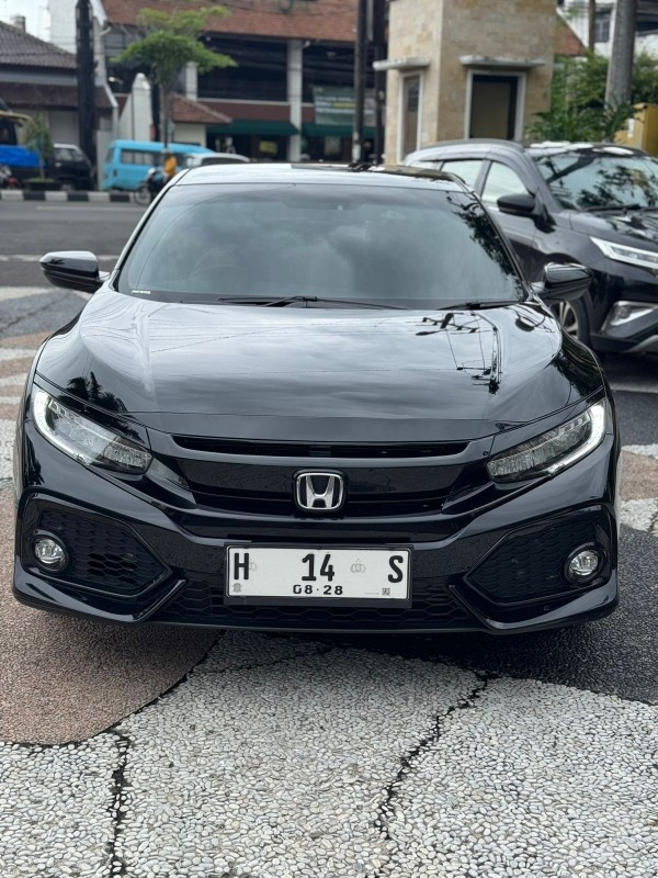 2018 Honda Civic Hatchback TURBO HATCHBACK E 1.5 AT