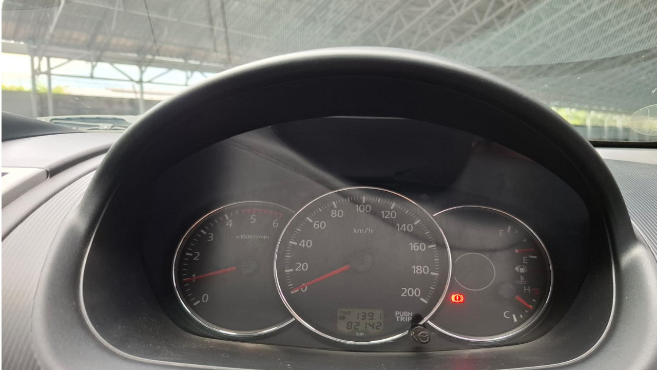 2014 Mitsubishi Pajero GLS 2.5L AT 2014 Mitsubishi Pajero GLS 2.5L AT